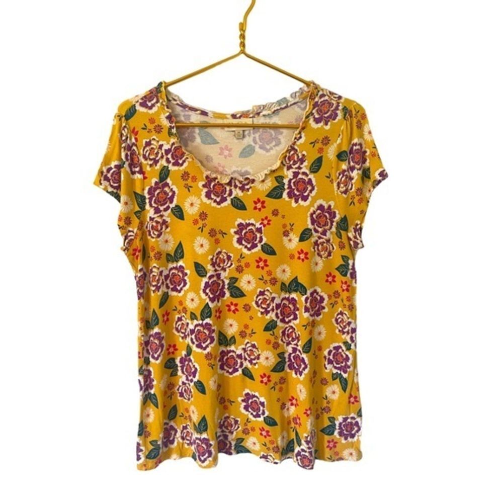 ModCloth Woman’s Floral Tee/Blouse, Size Medium